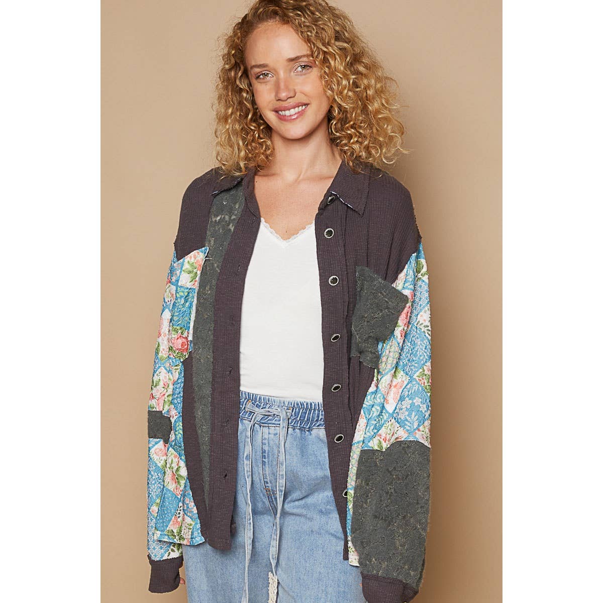 Pol Clothing - Oversized floral contrast front pockets shirt