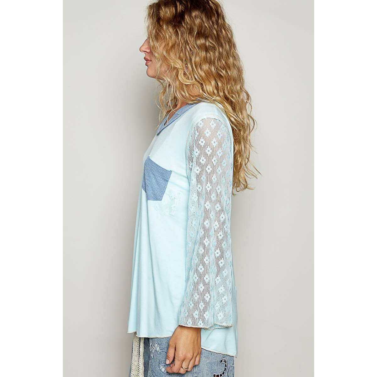 Pol Clothing - Scoop neck lace long sleeve front pocket solid top