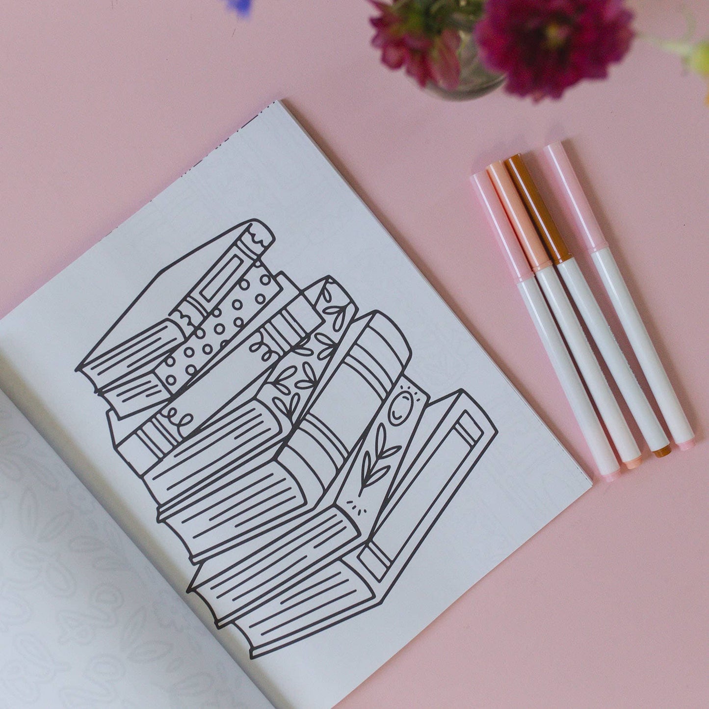 Pippi Post - Book Lover Coloring Book