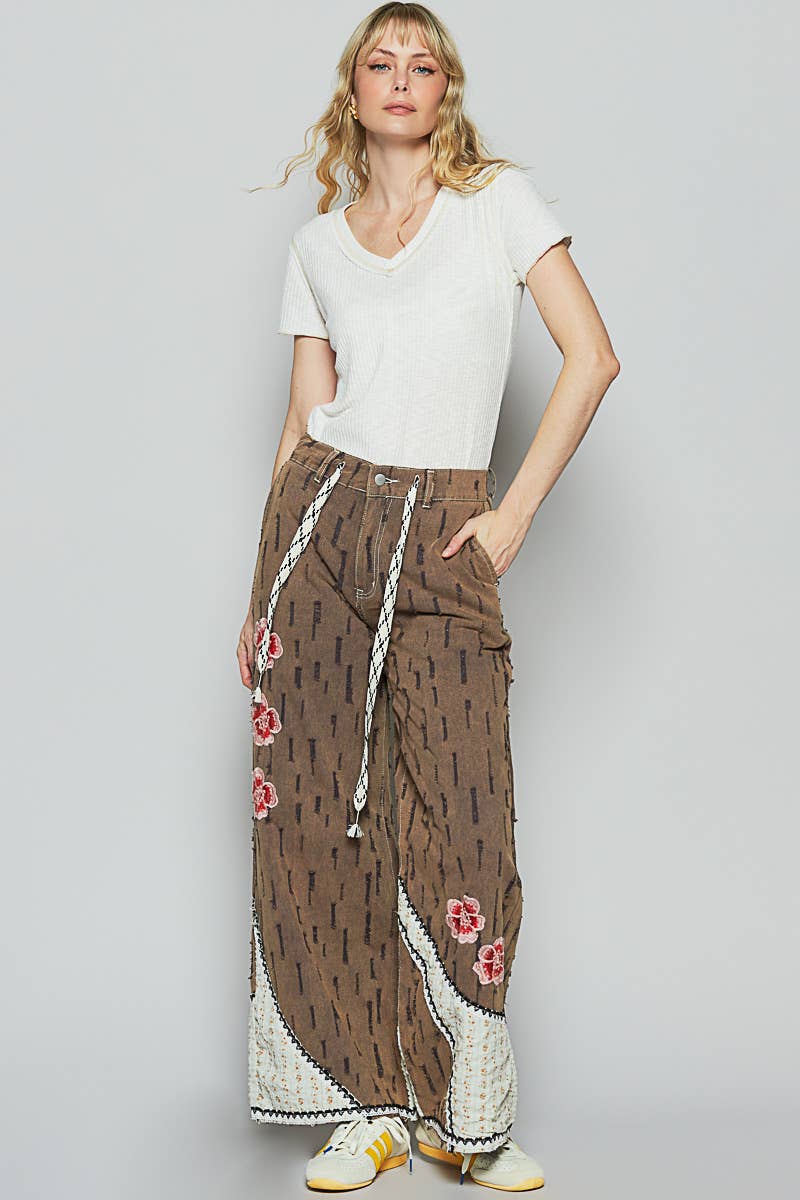 Pol Clothing - Floral patches embroidery elastic band casual pant