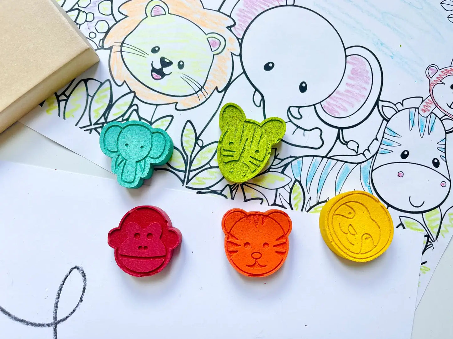 KagesKrayons - Jungle Animal Crayons Gift Box
