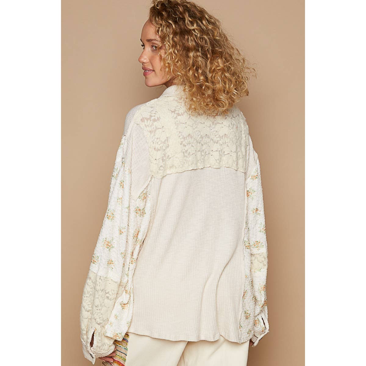 Pol Clothing - Oversized floral contrast front pockets shirt
