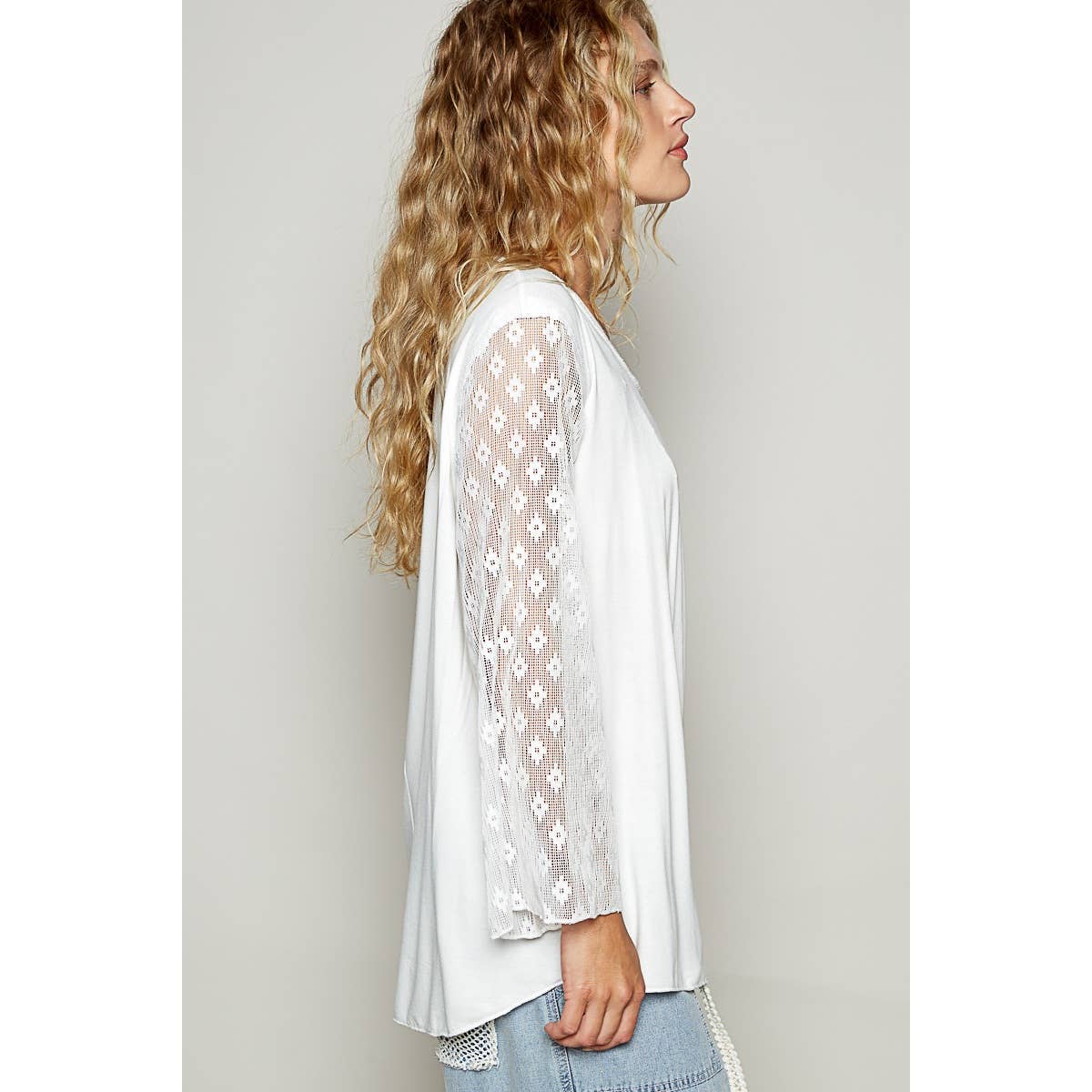 Pol Clothing - Scoop neck lace long sleeve front pocket solid top