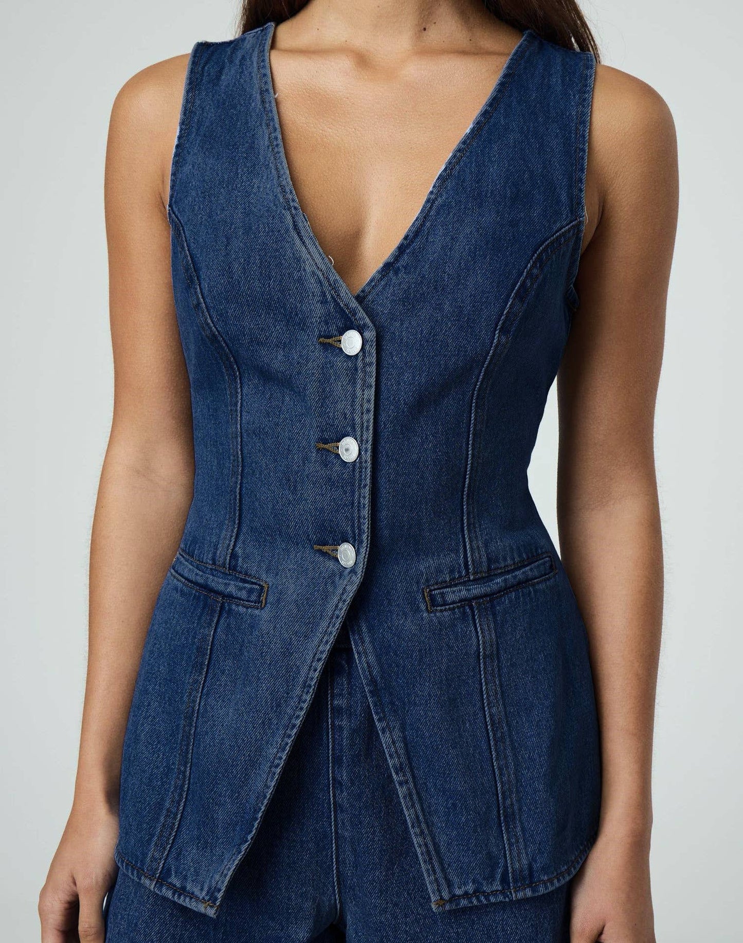 Rosa Clothing - Trendy Effortlessly Denim V-Neck Vest And Shorts Set