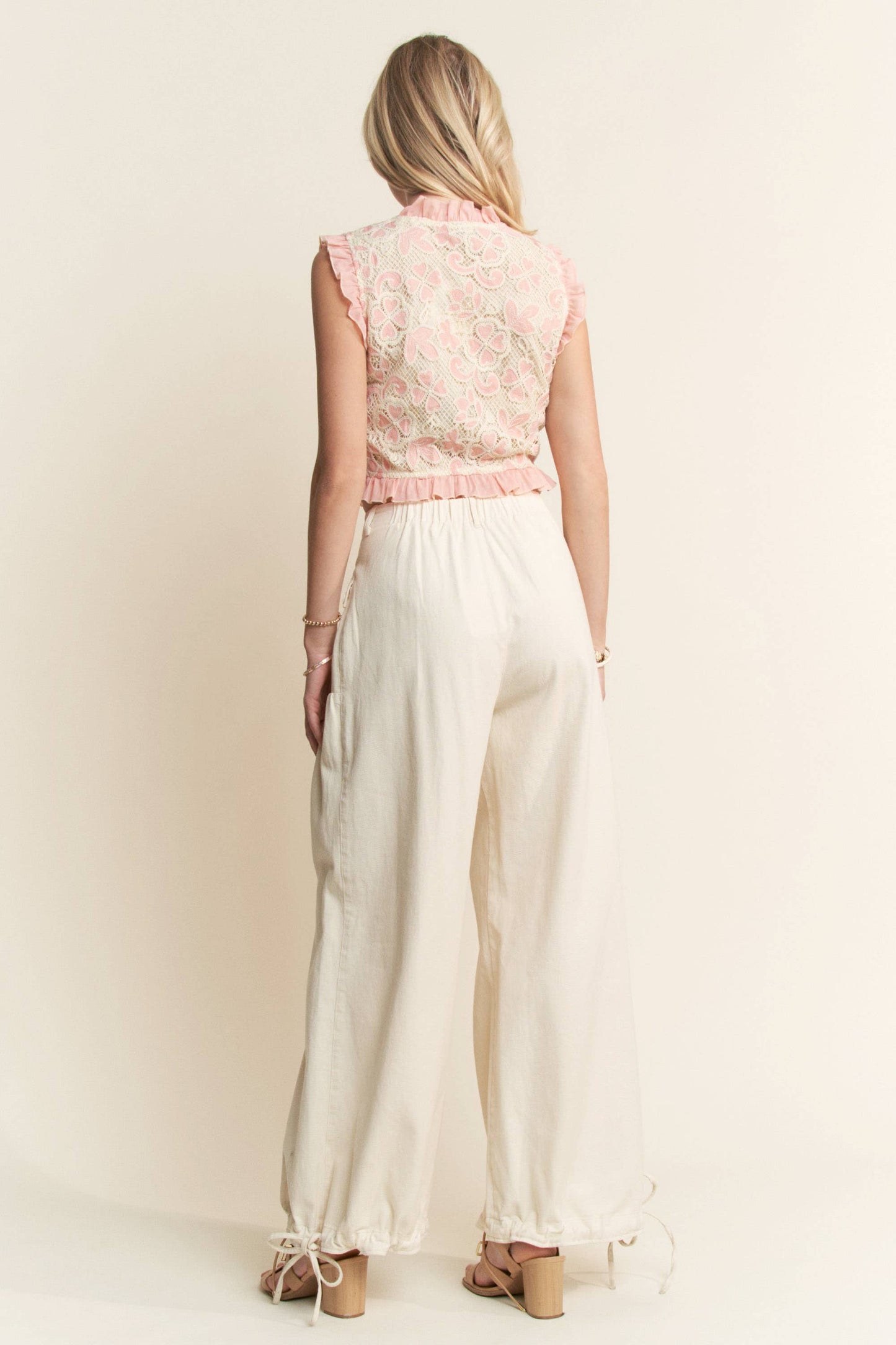 Davi & Dani - CROCHET LACE RUFFLE SNAP BUTTON CLOSURE VEST