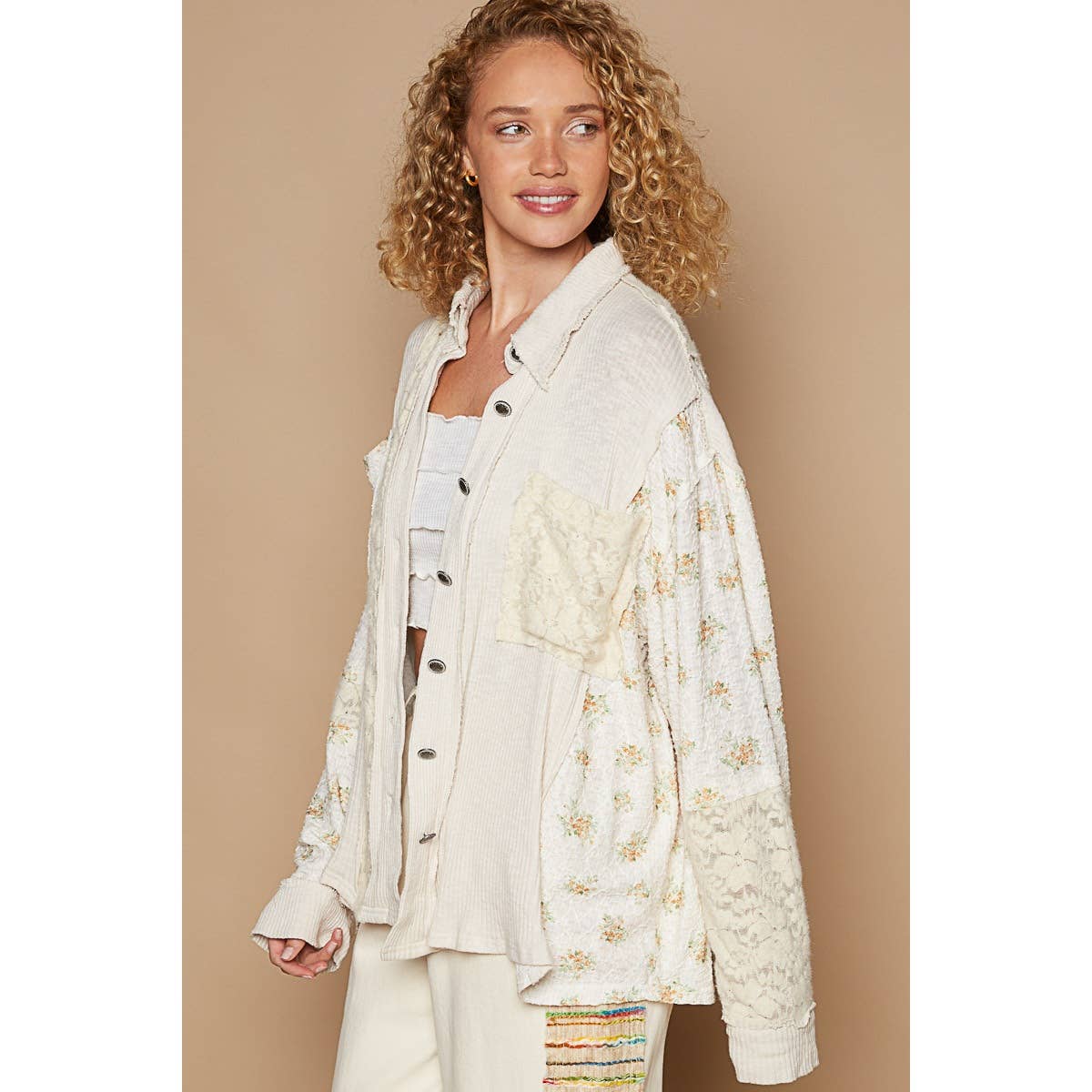 Pol Clothing - Oversized floral contrast front pockets shirt