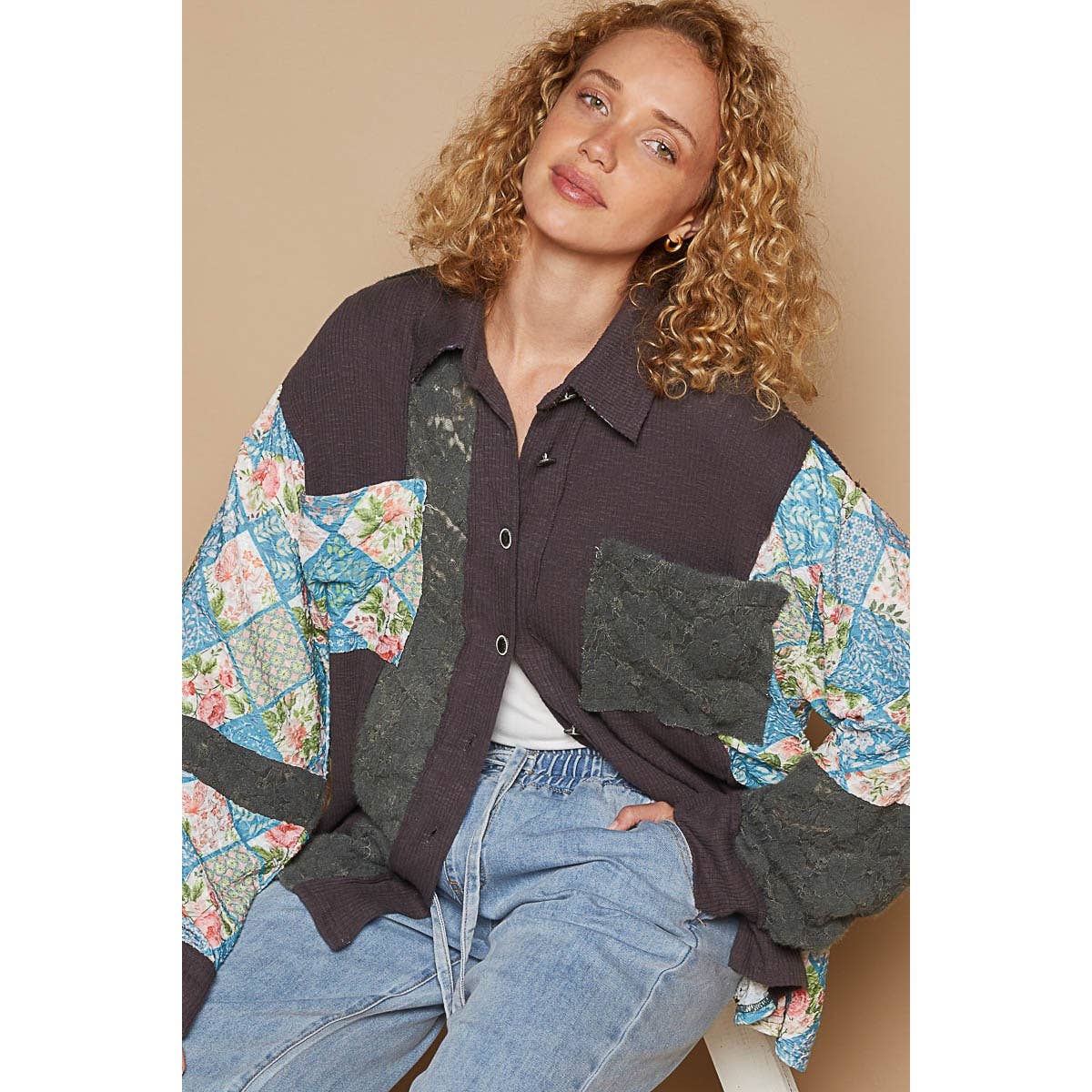 Pol Clothing - Oversized floral contrast front pockets shirt