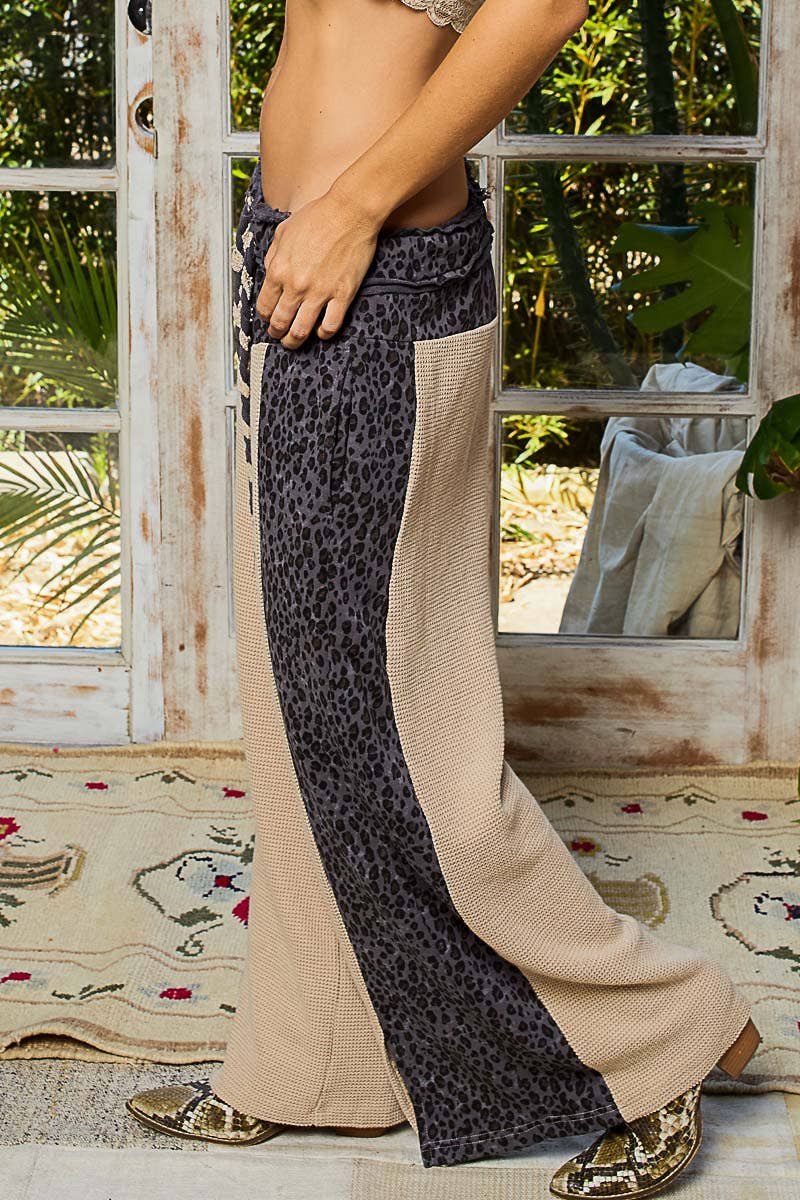 Pol Clothing - Animal print contrast thermal straight fit knit pants