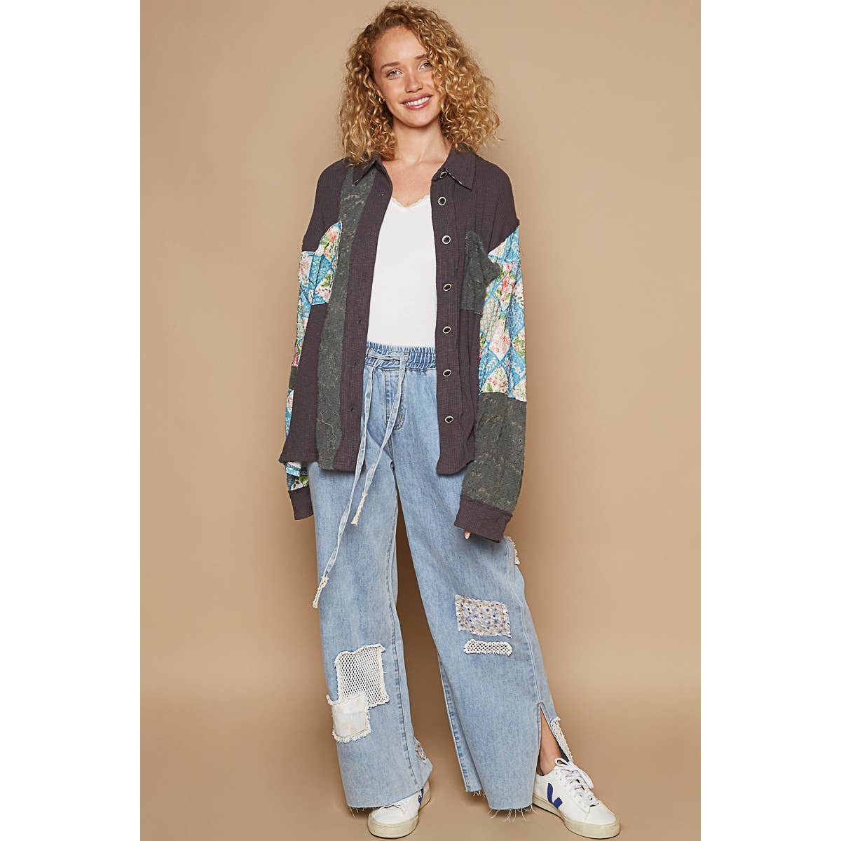 Pol Clothing - Oversized floral contrast front pockets shirt