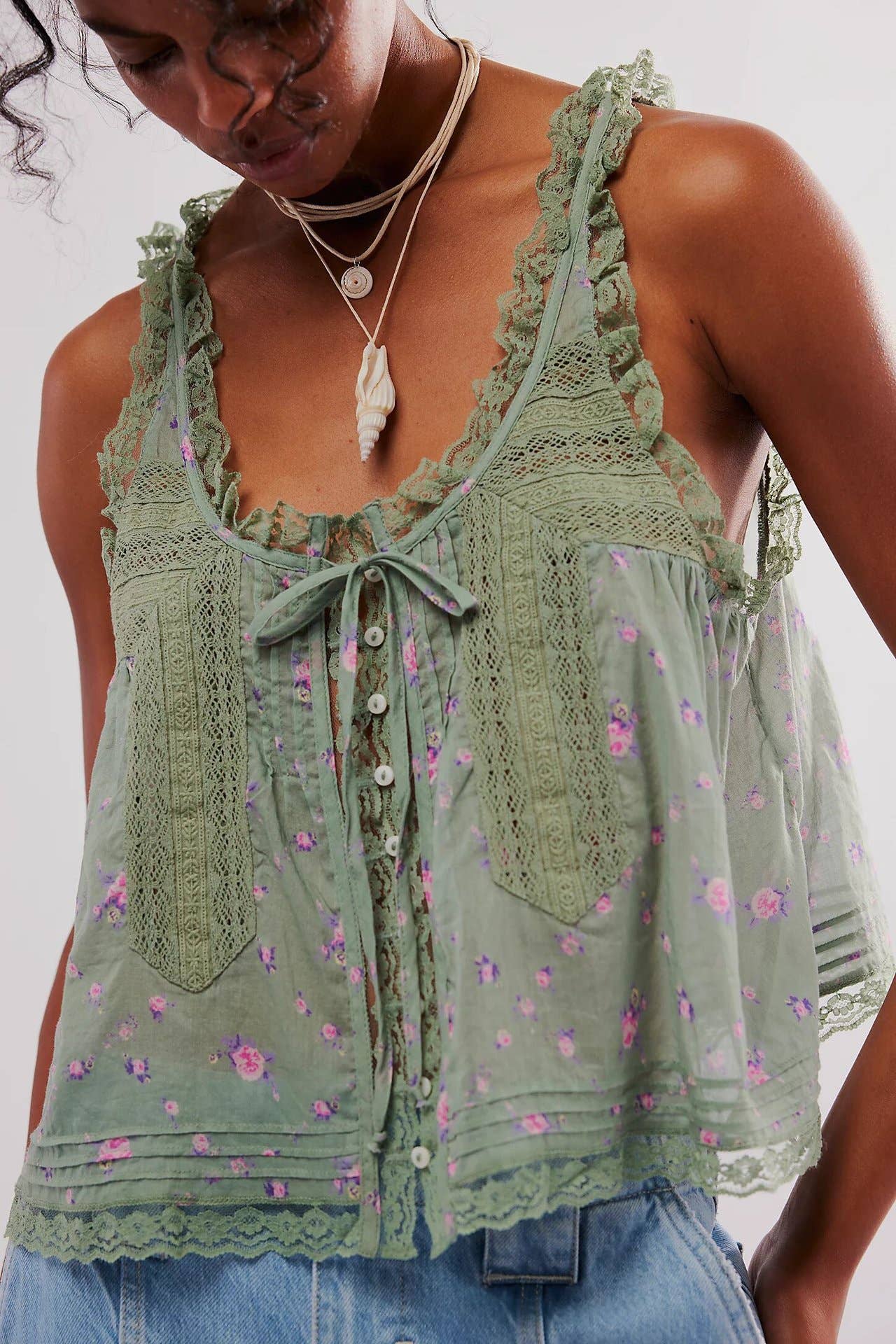 Rosa Clothing - Y2K Sexy Lace Patchwork Buttons Camisole