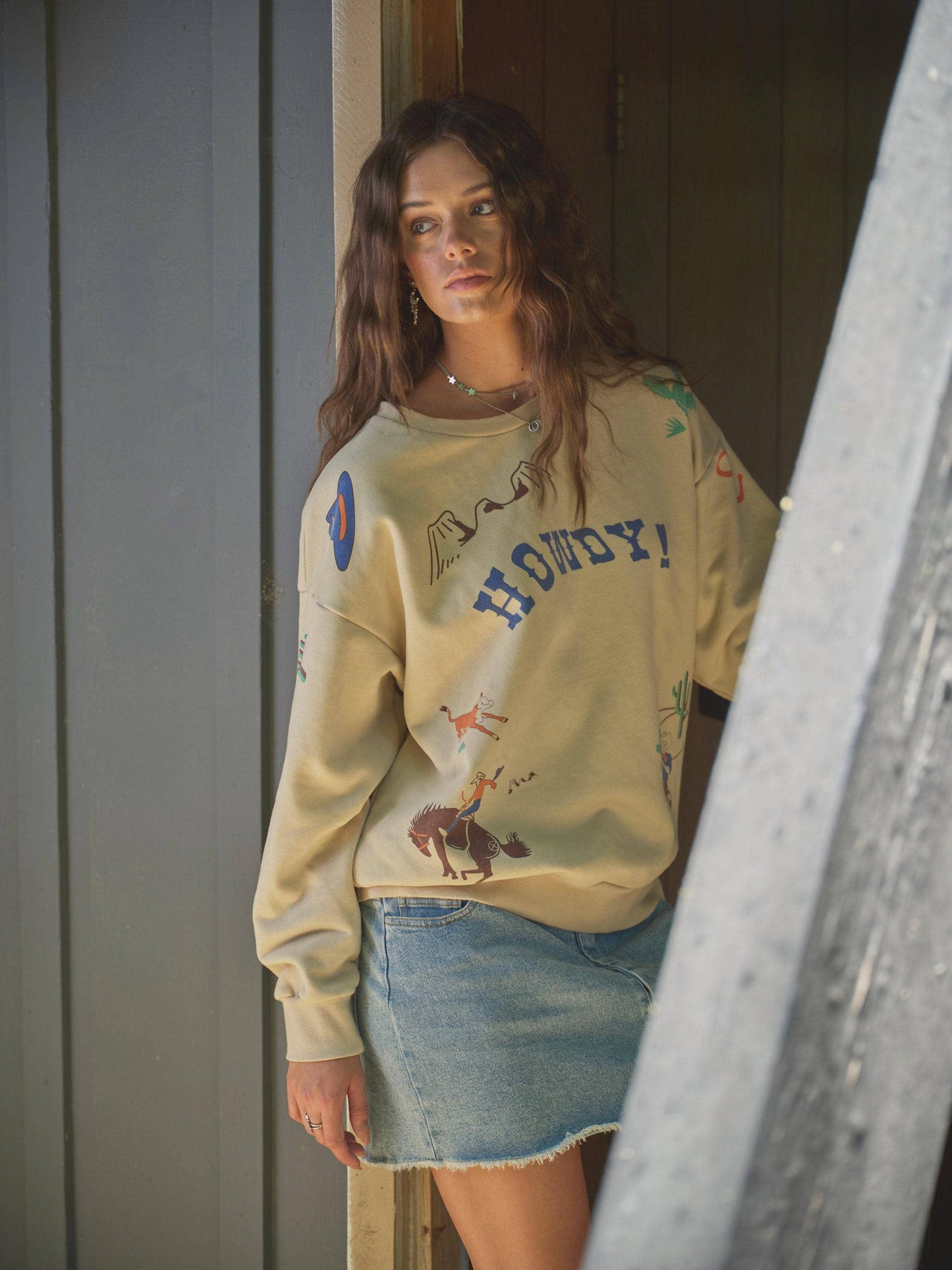 36146T - Western Graphic Howdy Sweatshirt