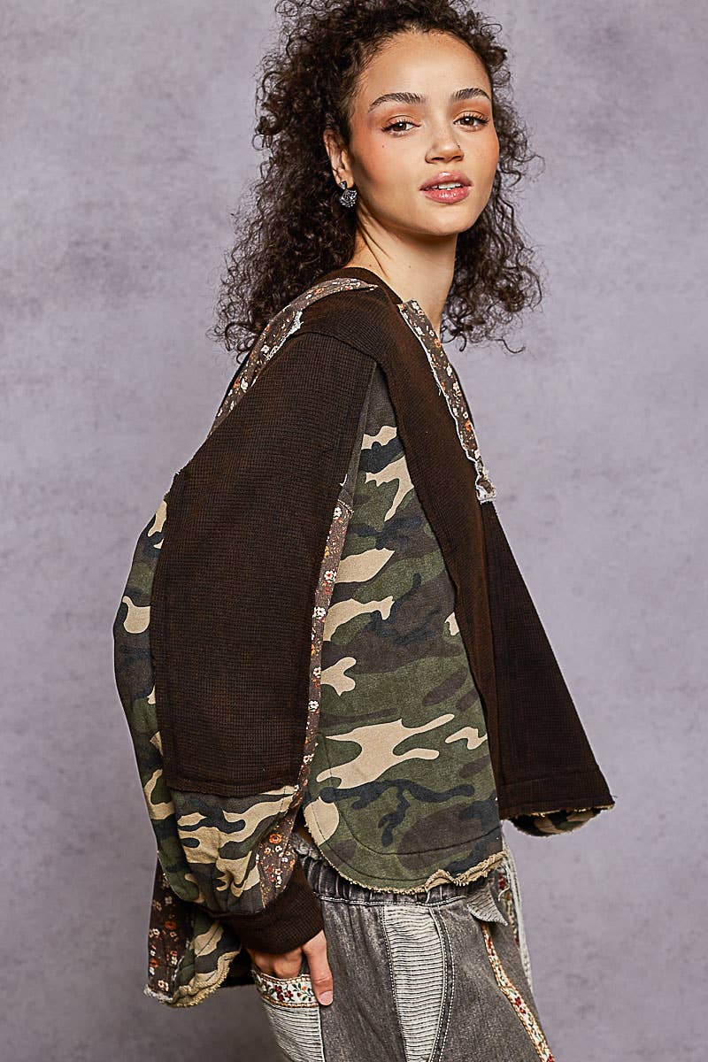 Pol Clothing - Long sleeve printed contrast thermal hooded knit top