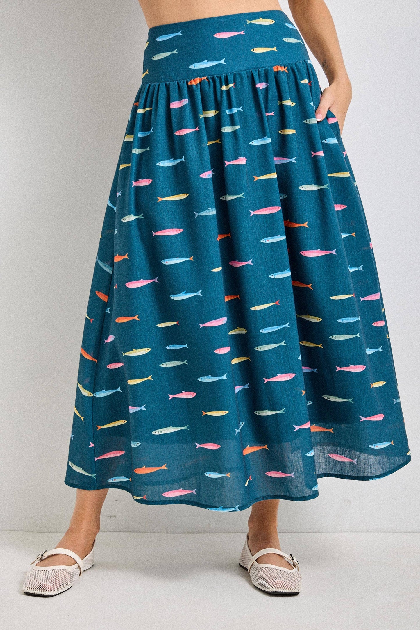 Baevely by Wellmade USA - FISH PRINT SMOCKED BACK WAIST MIDI SKIRT