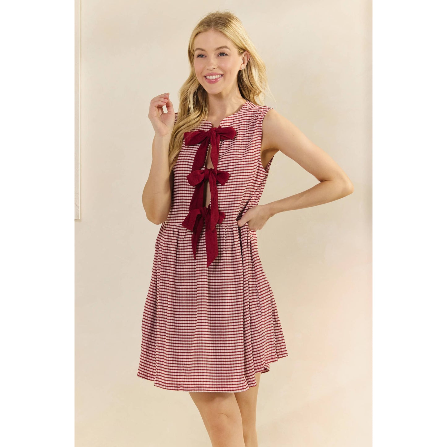 Veveret - Sleeveless Front Ribbon Dress