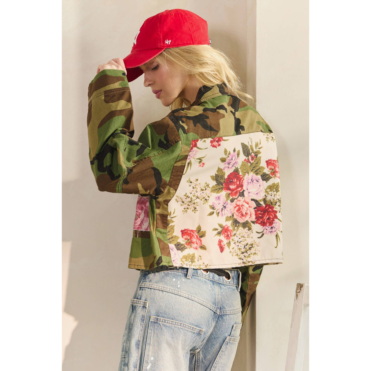 Veveret - Camo Sequins Contrast Jacket