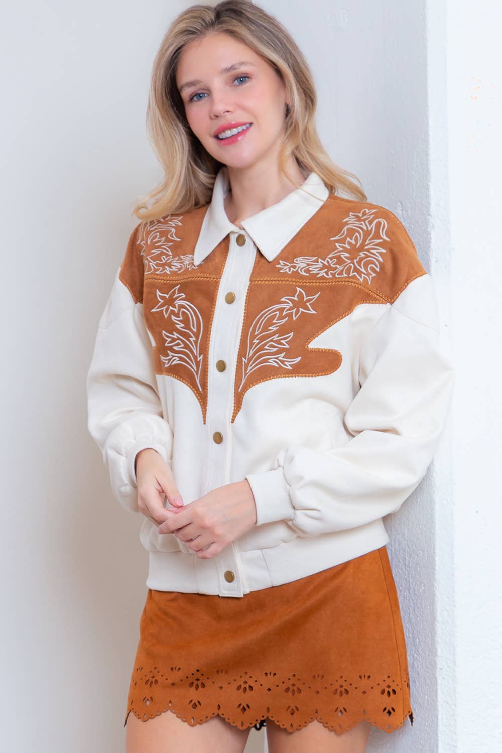 WESTERN JACKET WITH EMBROIDERY & SNAP BUTTONS