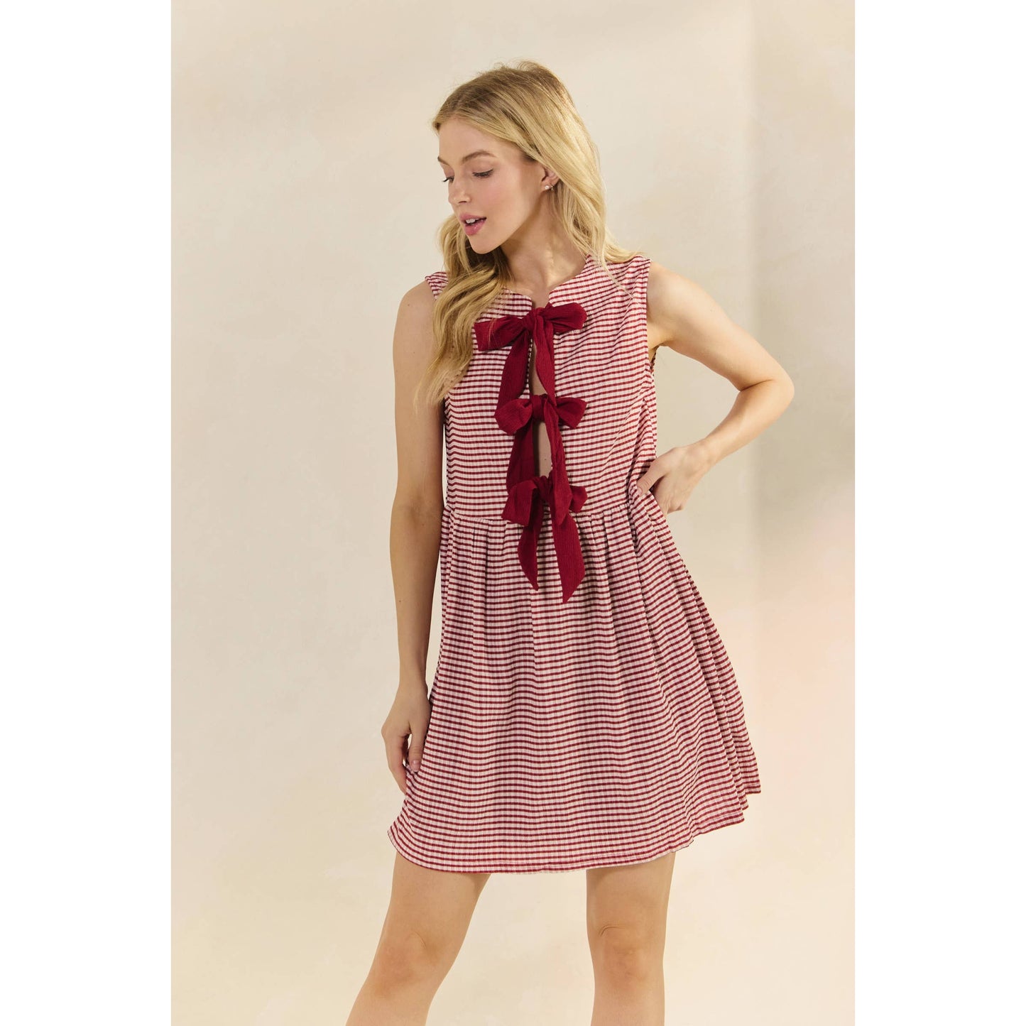 Veveret - Sleeveless Front Ribbon Dress