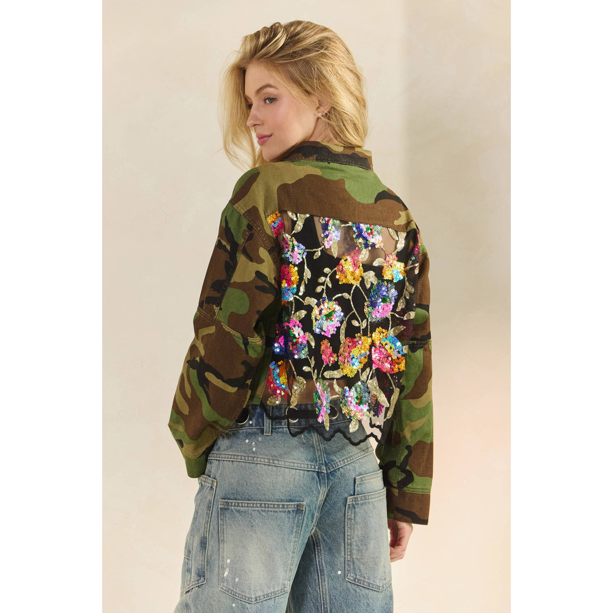 Veveret - Camo Sequins Contrast Jacket