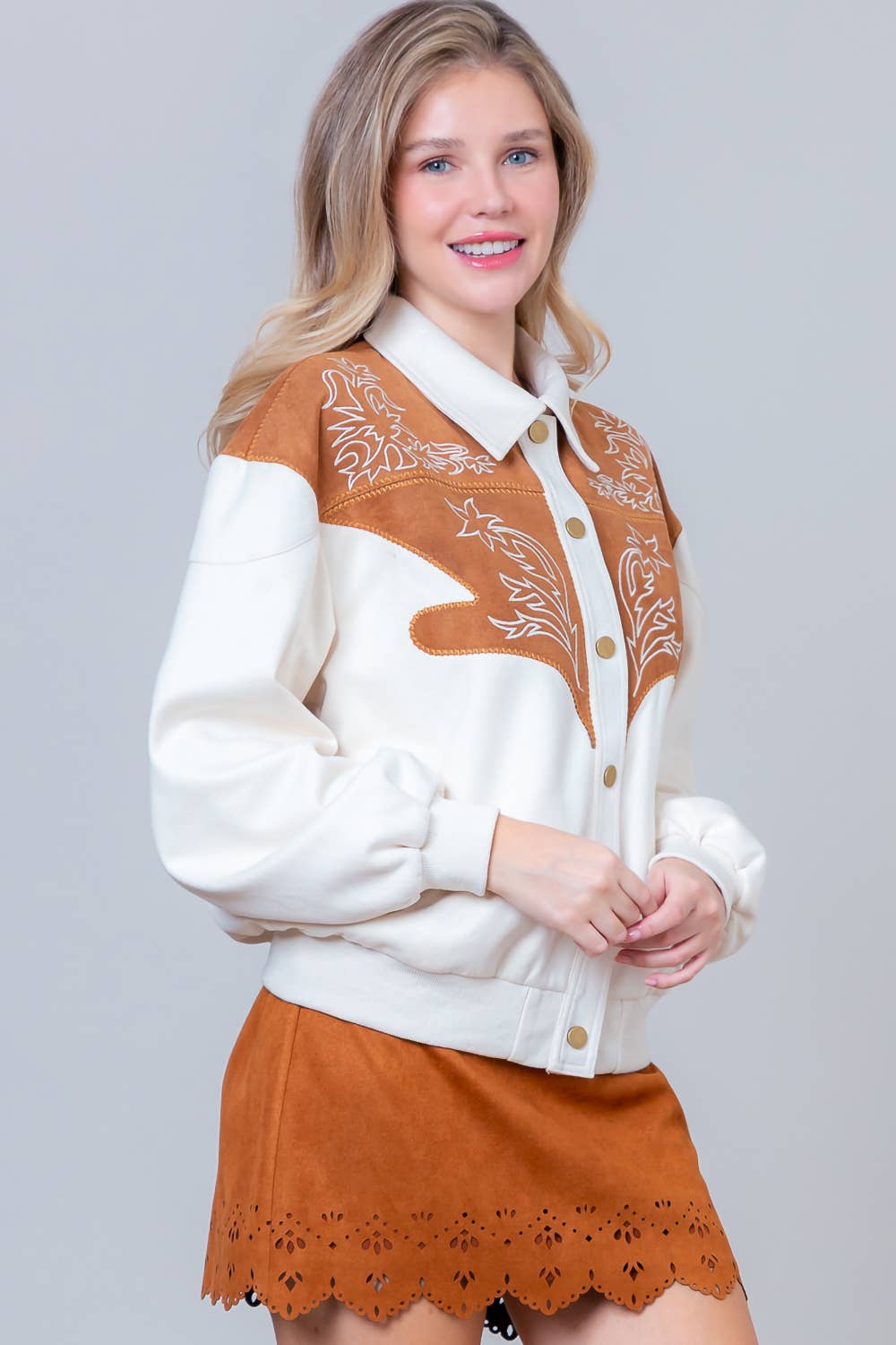 WESTERN JACKET WITH EMBROIDERY & SNAP BUTTONS
