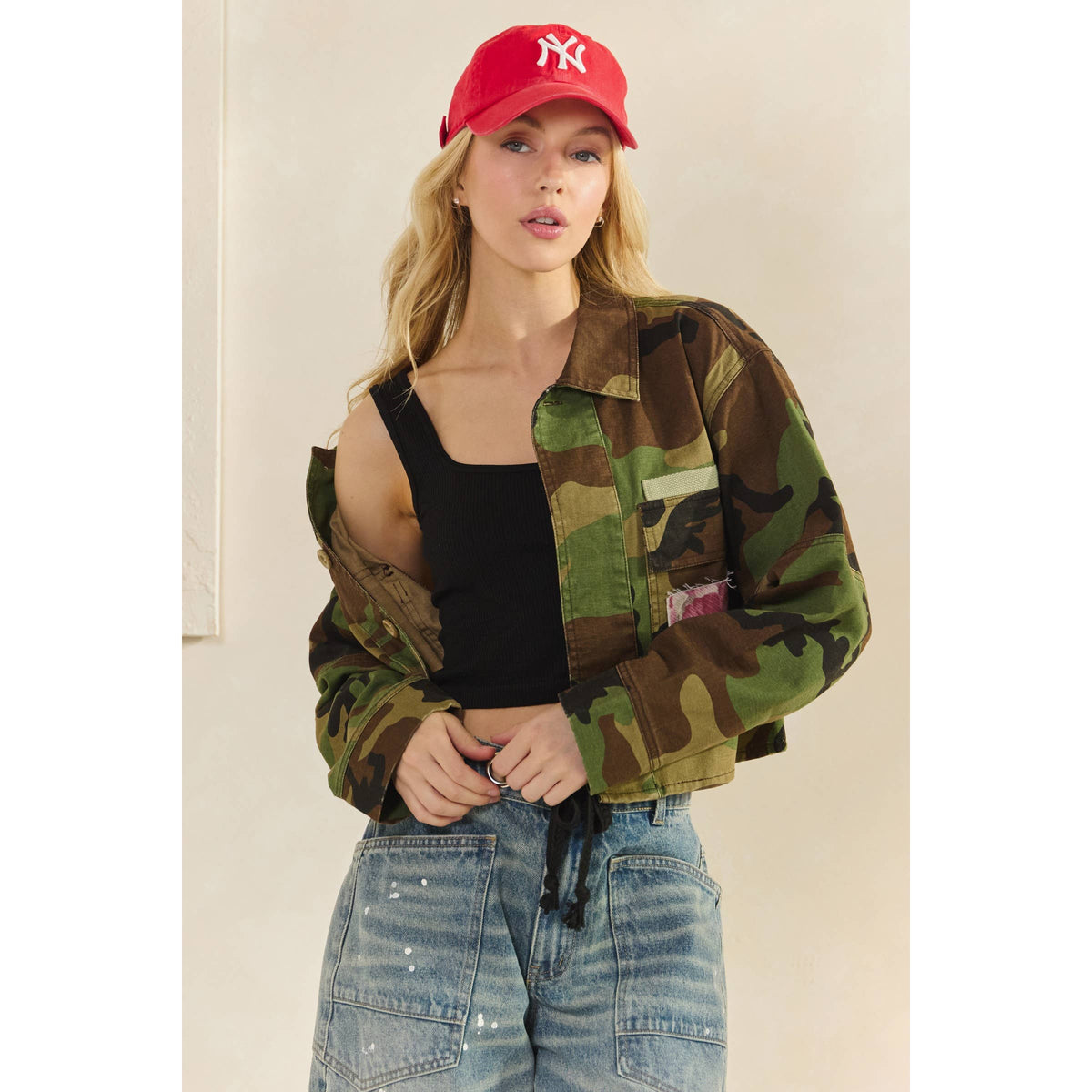 Veveret - Camo Sequins Contrast Jacket